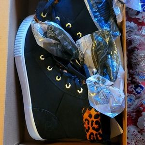 Timberland high top shoes